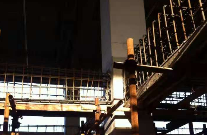 固原一厂房梁柱截面加大施工